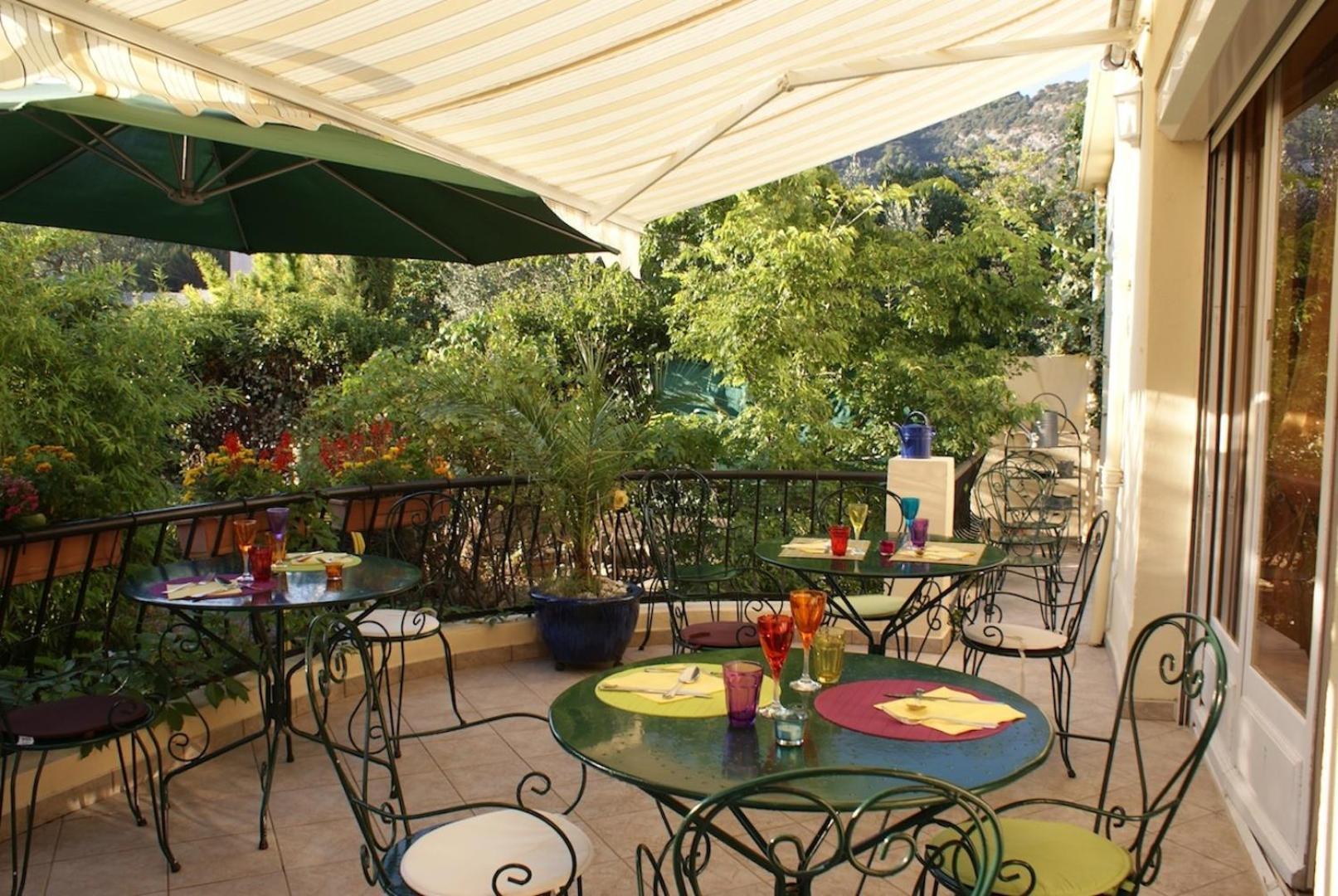 Hotel Restaurant Les Oliviers Nyons Ngoại thất bức ảnh